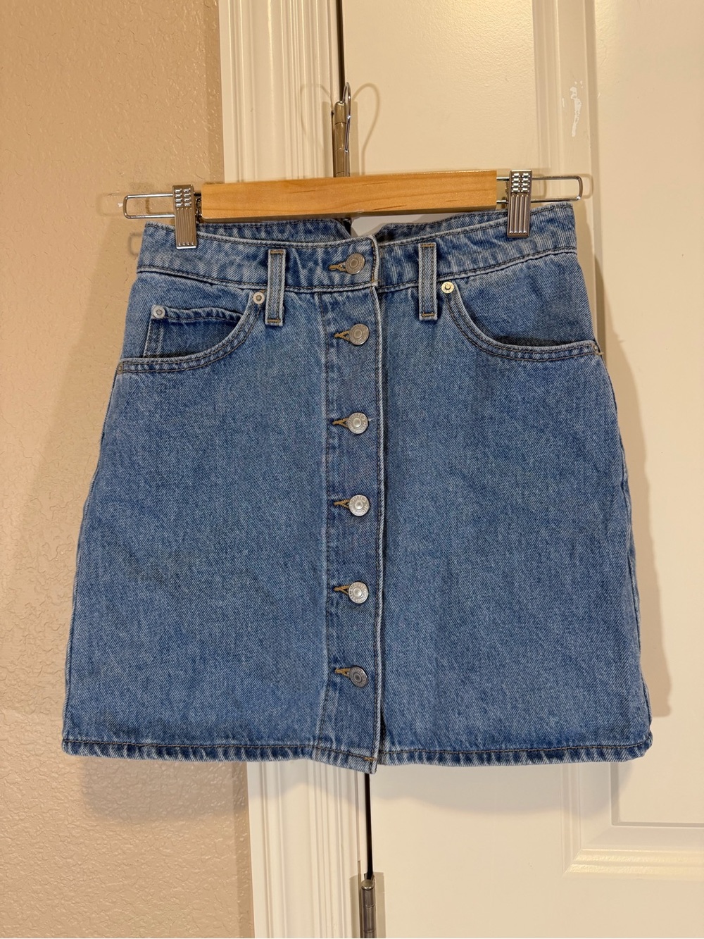 Levi’s Retro Button Front Skirt